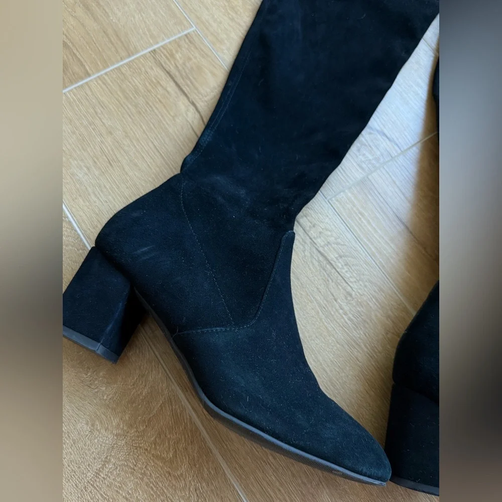 Stuart weitzman  Elegant Black Knee-High Women's Boots